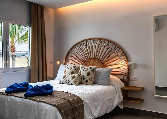 A Mar Octopus Puerto del Carmen (Lanzarote)